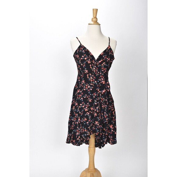 Guess Black Faux Floral Wrap Sundress Size M - Picture 2 of 3